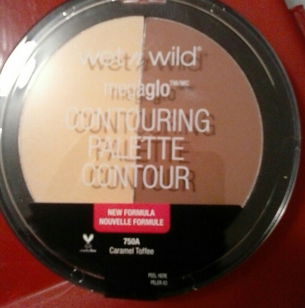 NWT NEW FORMULA CONTORING PALETTE  Caramel Toffe - Picture 4 of 8